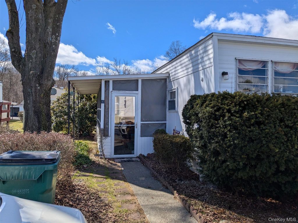 Photo of 10 Treeline Circle #10, Cold Spring, NY 10516 (MLS # 966557)