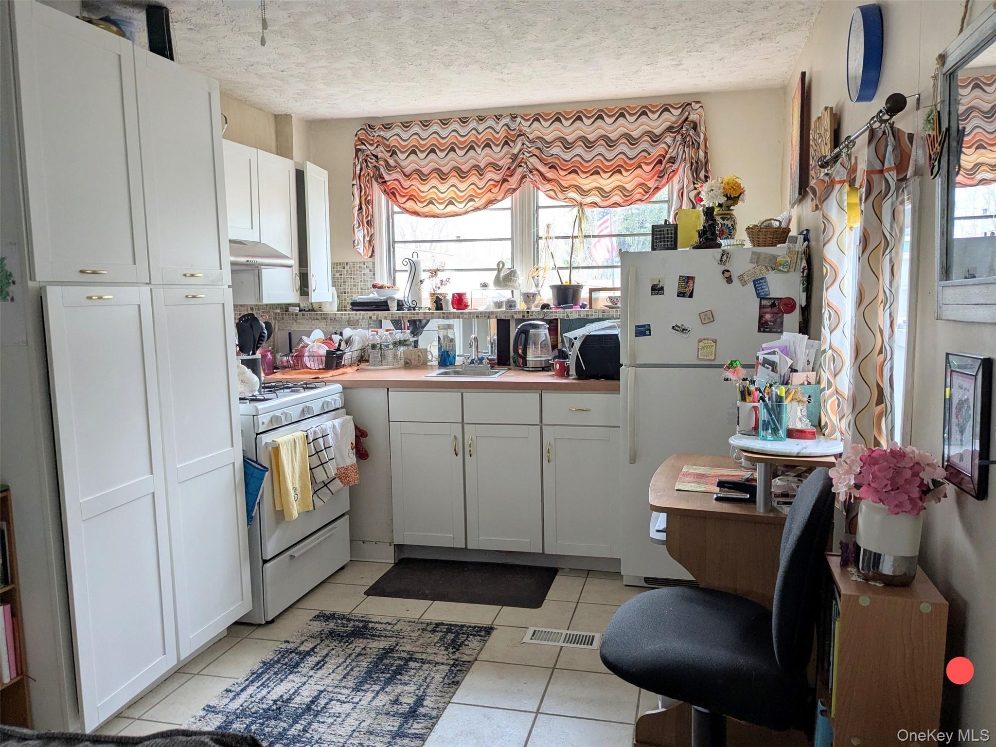 10 Treeline Circle 10