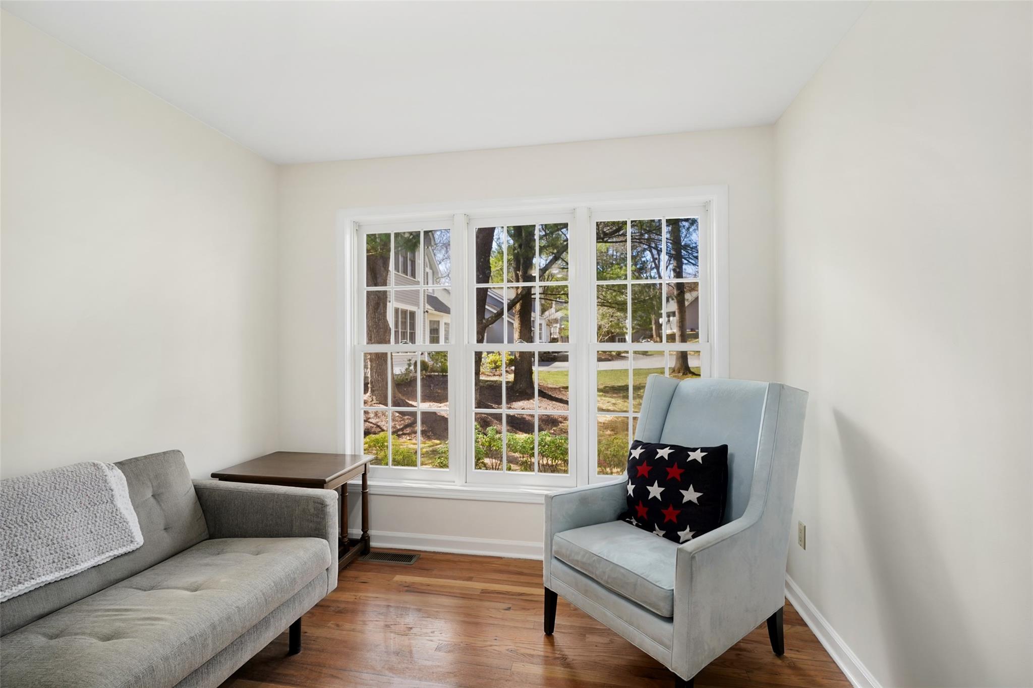 136 Ruxton Road, Mount Kisco, New York image 8