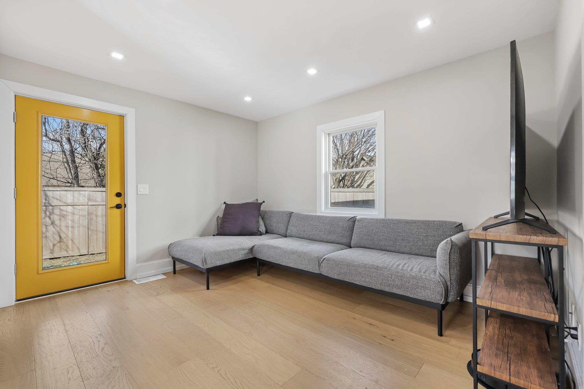 154 Henry Street, Greenwich, Connecticut image 4
