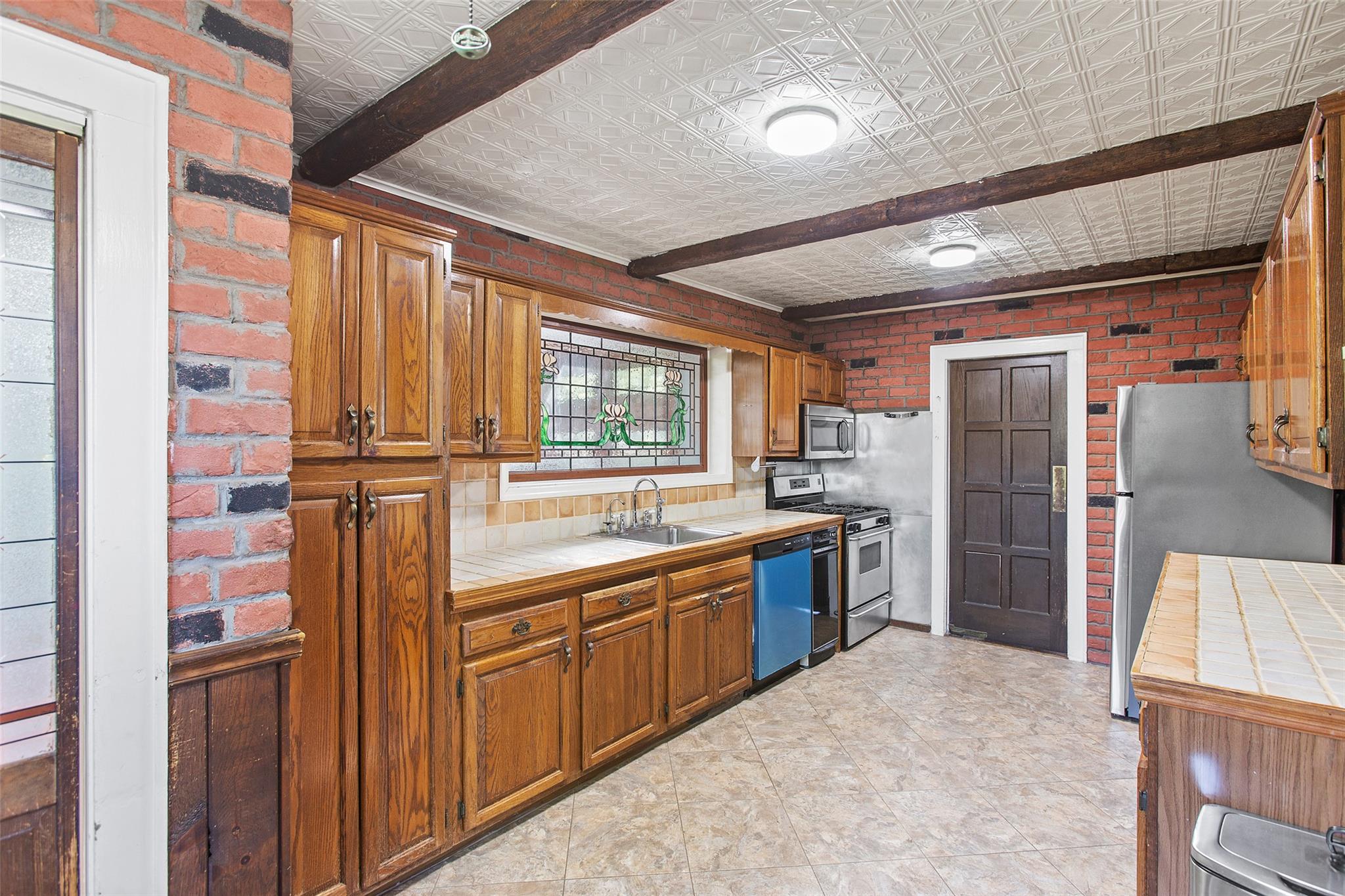 93 Petersville Road, New Rochelle, New York image 11