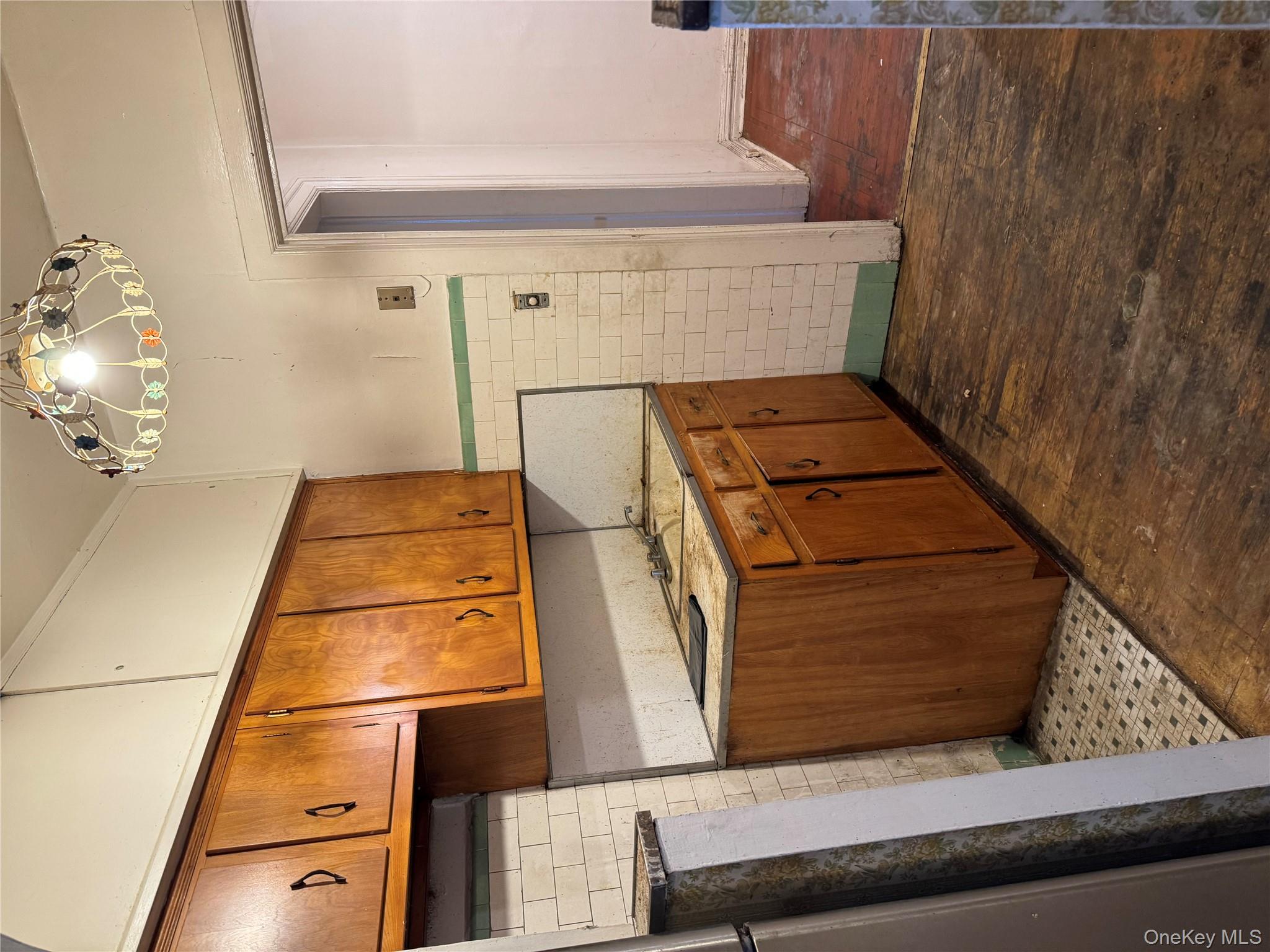 2925 Matthews Avenue 4C