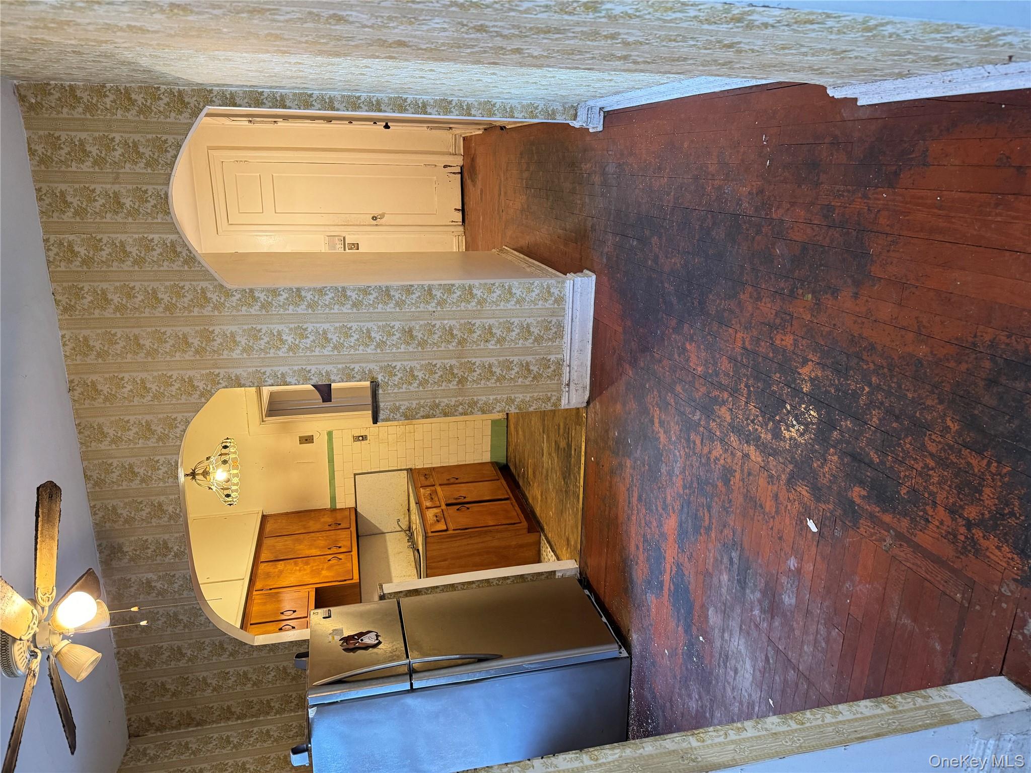 2925 Matthews Avenue 4C