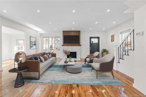 Homes For Sale - 190-10 114th Drive<br/> Saint Albans, NY 11412