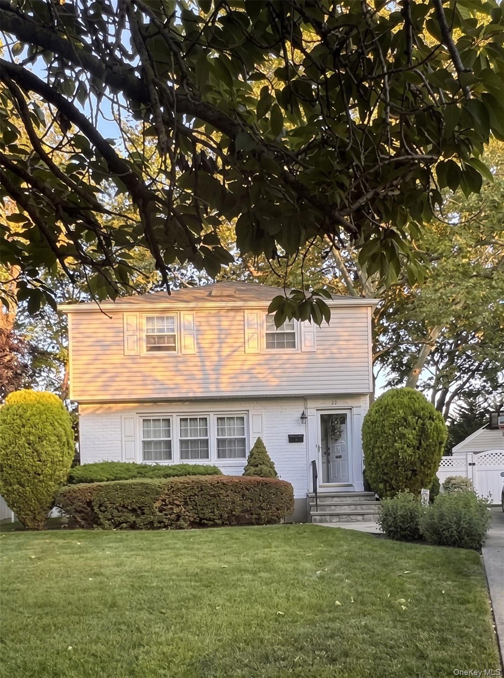 Photo of 10 Alton Court, Merrick, NY 11566 (MLS # 1052450)