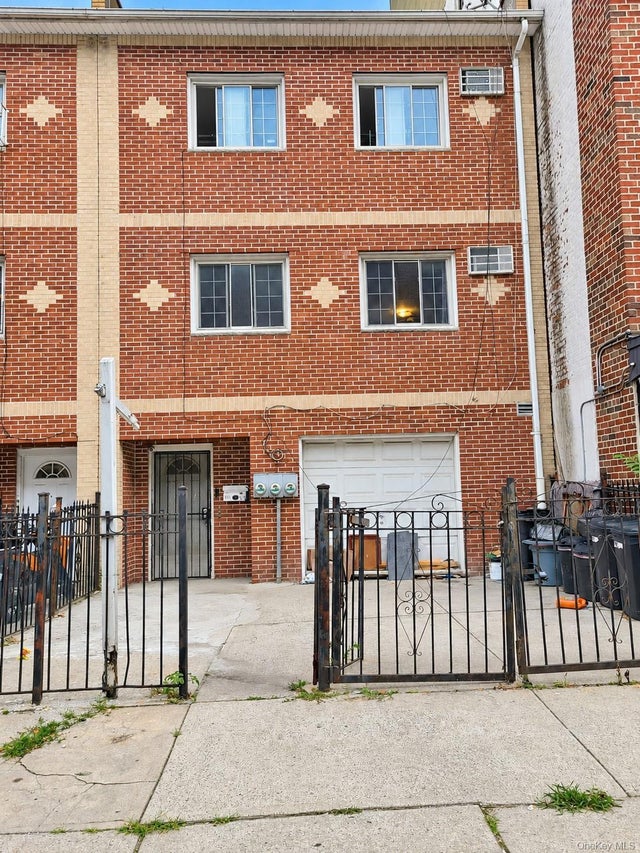 404 E 21st Street