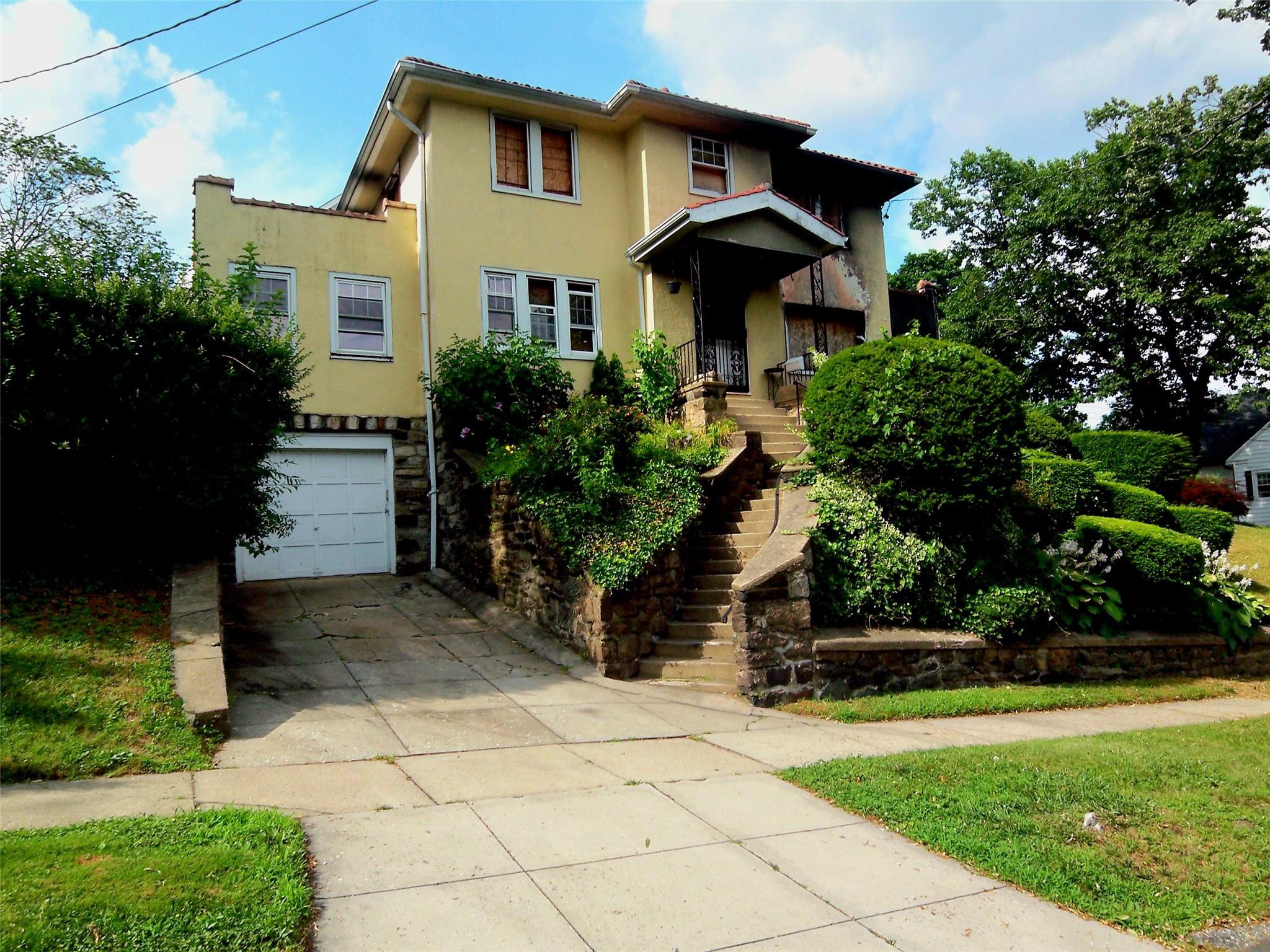 415 E Prospect Avenue