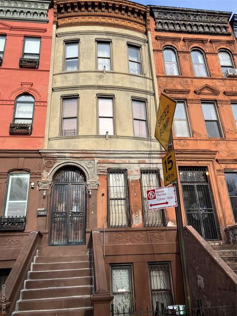 361 W 120th Street New York (Manhattan) NY 10027