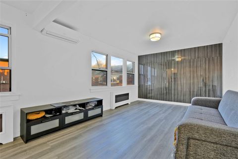 68-09 138th Street 2B Flushing NY 11367