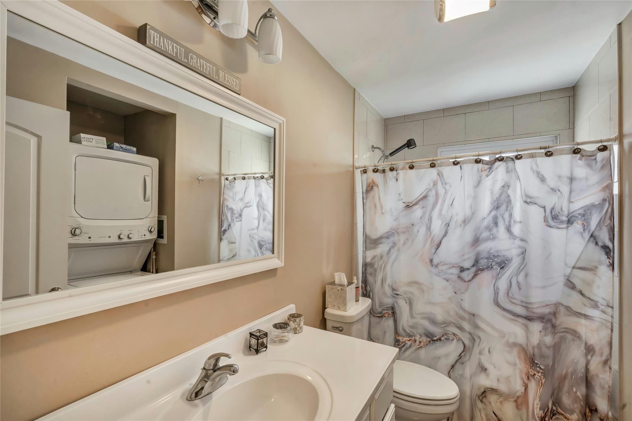 2375 Bayview Avenue, Wantagh, New York image 9