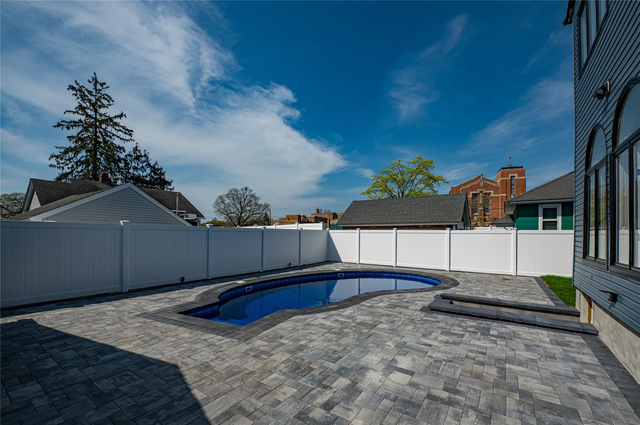 2726 Clarendon Avenue, Bellmore, New York image 31