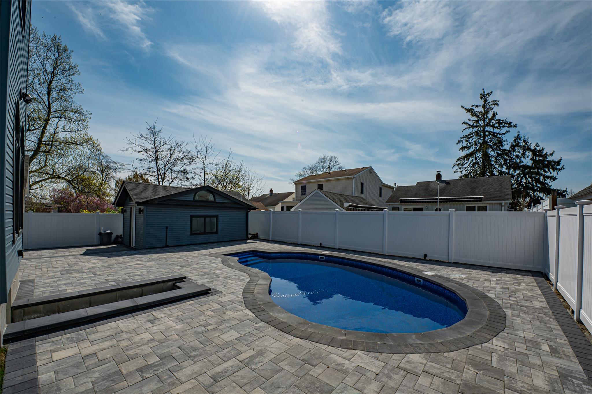 2726 Clarendon Avenue, Bellmore, New York image 35