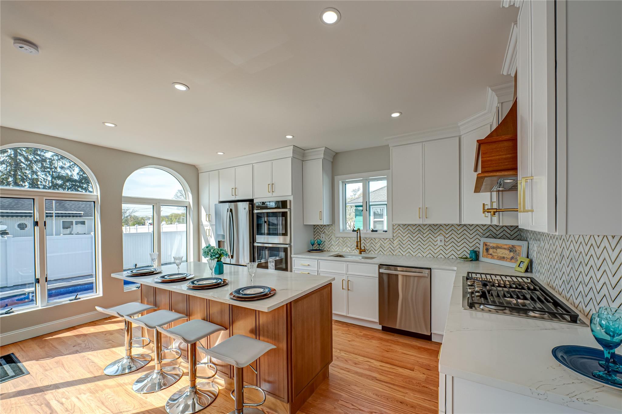 2726 Clarendon Avenue, Bellmore, New York image 13