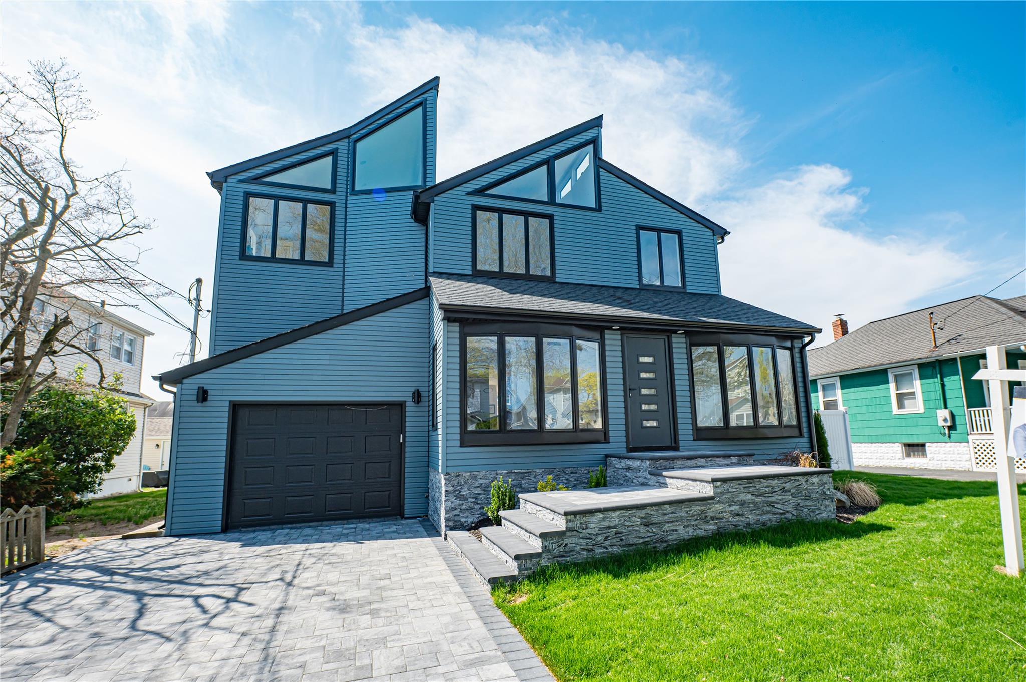 2726 Clarendon Avenue, Bellmore, New York image 1