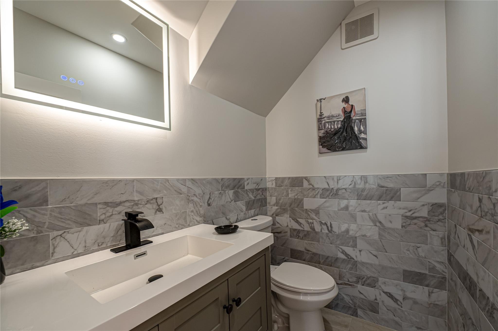 2726 Clarendon Avenue, Bellmore, New York image 26