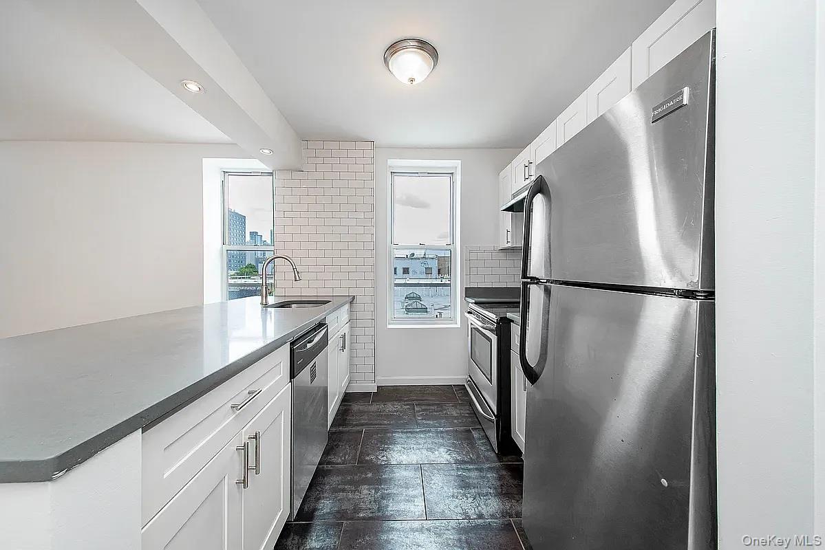 36-05 Vernon Boulevard