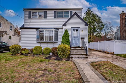 2465 Woodland Avenue Wantagh NY 11793