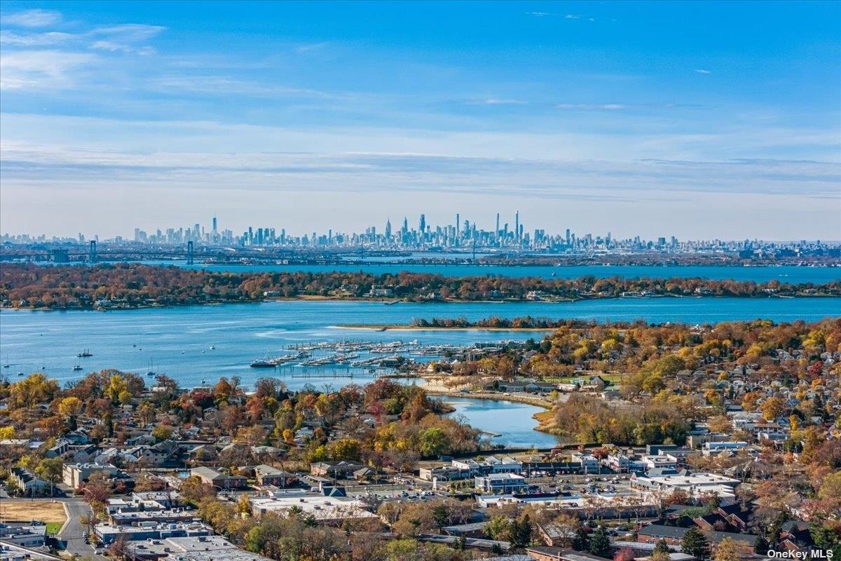 Port Washington, New York 11050, United States, 3 Bedrooms Bedrooms, ,1 BathroomBathrooms,Residential,Active,85541