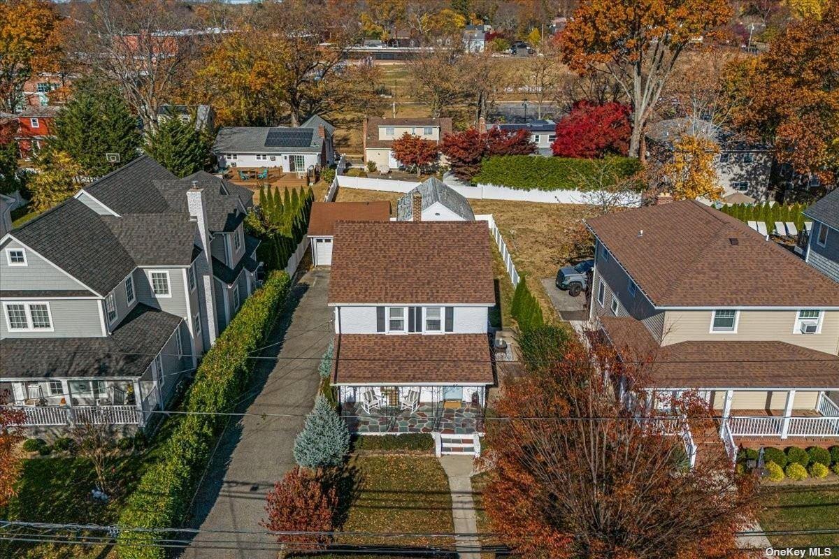 Port Washington, New York 11050, United States, 3 Bedrooms Bedrooms, ,1 BathroomBathrooms,Residential,Active,85541