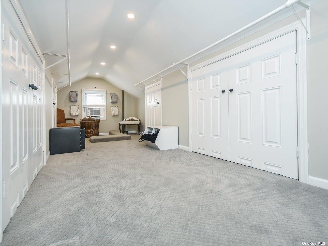 Port Washington, New York 11050, United States, 3 Bedrooms Bedrooms, ,1 BathroomBathrooms,Residential,Active,85541