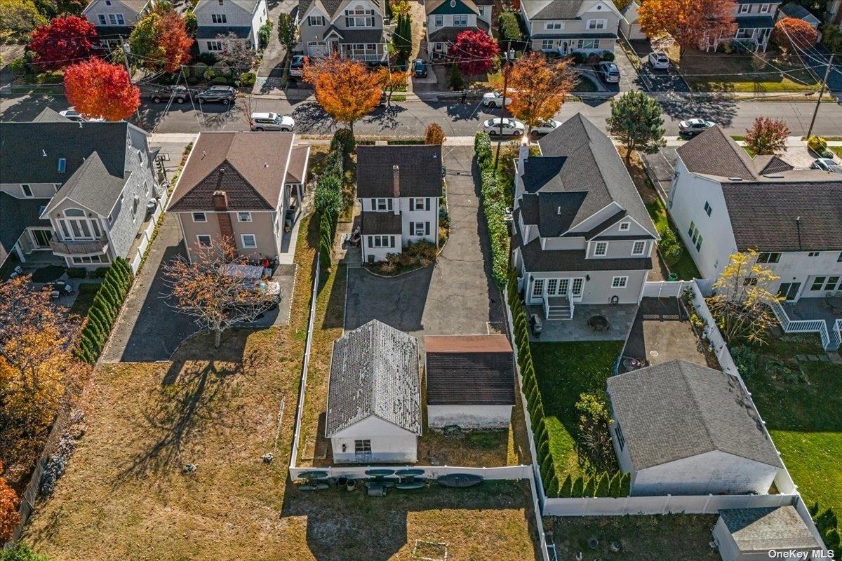 Port Washington, New York 11050, United States, 3 Bedrooms Bedrooms, ,1 BathroomBathrooms,Residential,Active,85541