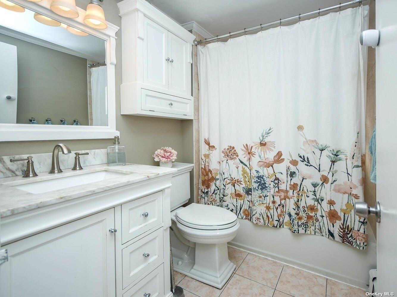 Port Washington, New York 11050, United States, 3 Bedrooms Bedrooms, ,1 BathroomBathrooms,Residential,Active,85541