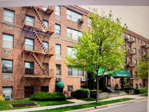 Photo of 120 Horton Highway #A-12, Mineola, NY 11501 (MLS # 923683) Photo of 120 Horton Highway #A-12, Mineola, NY 11501 (MLS # 923683)