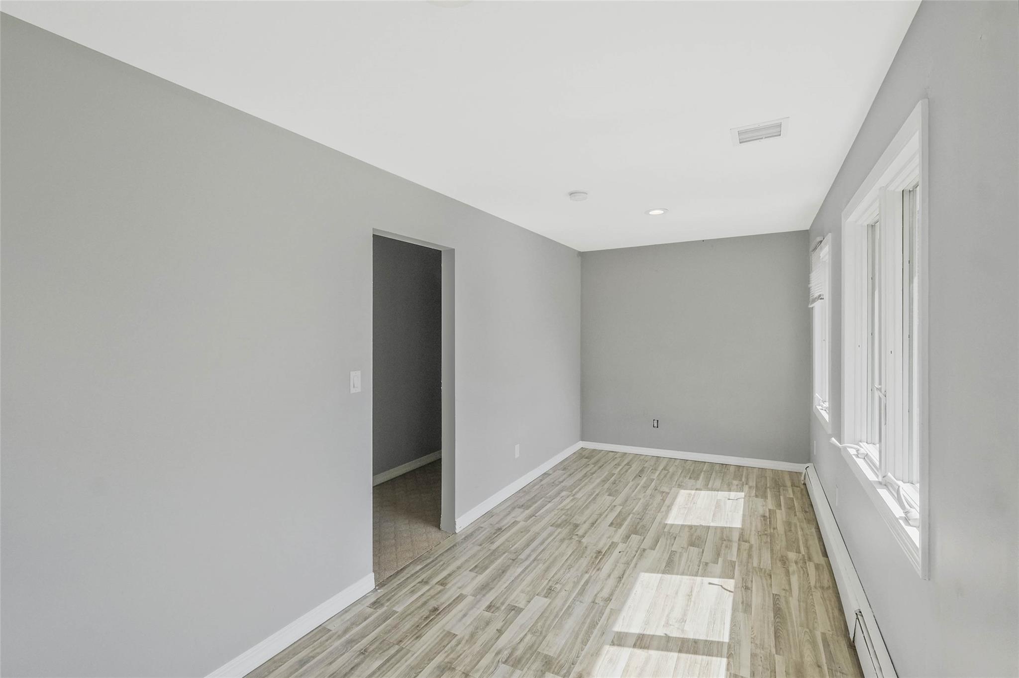 278 Parkside Avenue, Miller Place, New York image 15