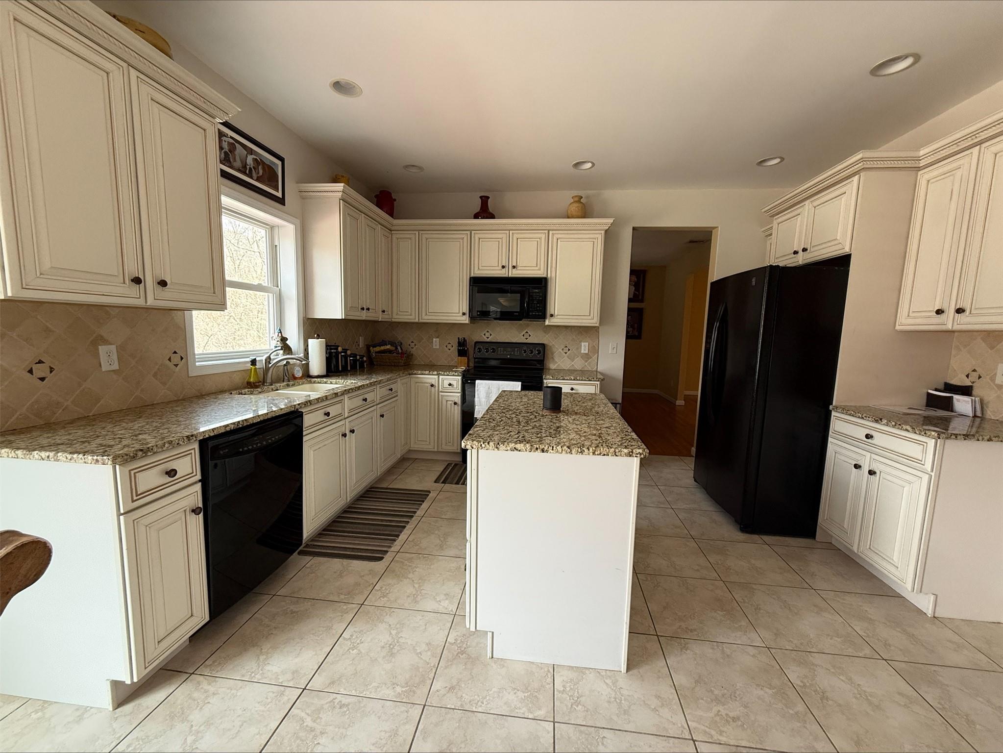 40 Winston Place, Marlboro, New York image 5