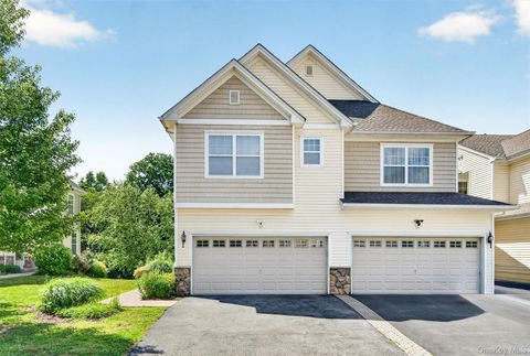 Homes For Sale - 37 Meadow View Drive<br/> Middletown, NY 10940