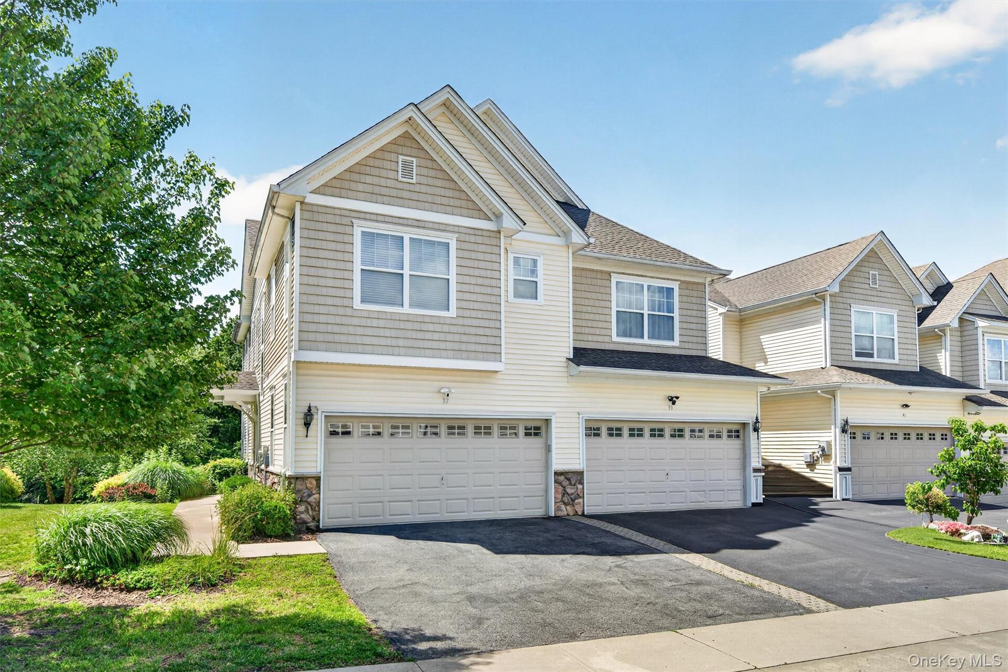 37 Meadow View Drive