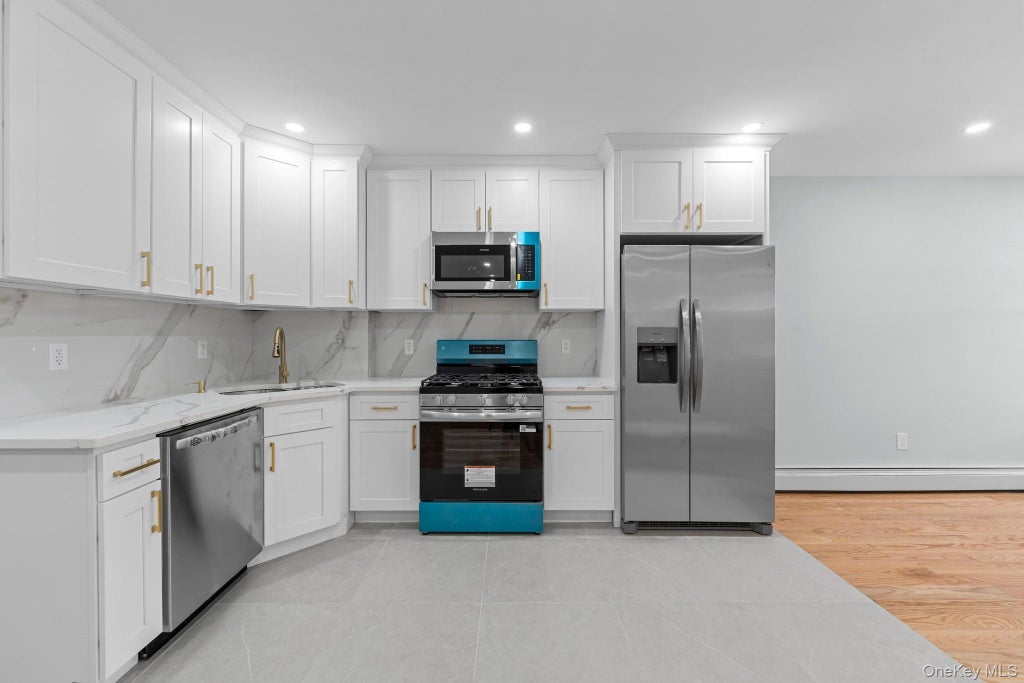 Photo of 24 E 55 St Street, Brooklyn, NY 11203 (MLS # 1024382)