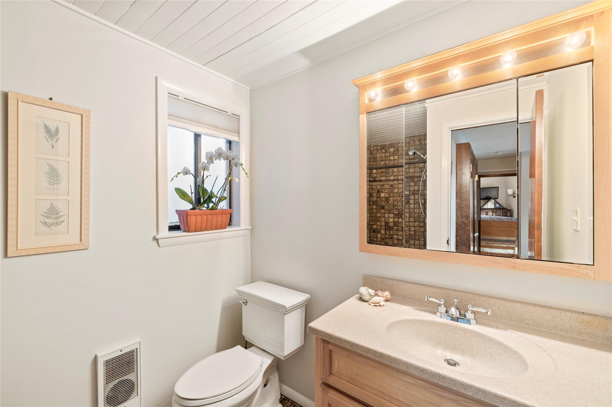 29 Stillwaters Lane, Westhampton Beach, New York image 24
