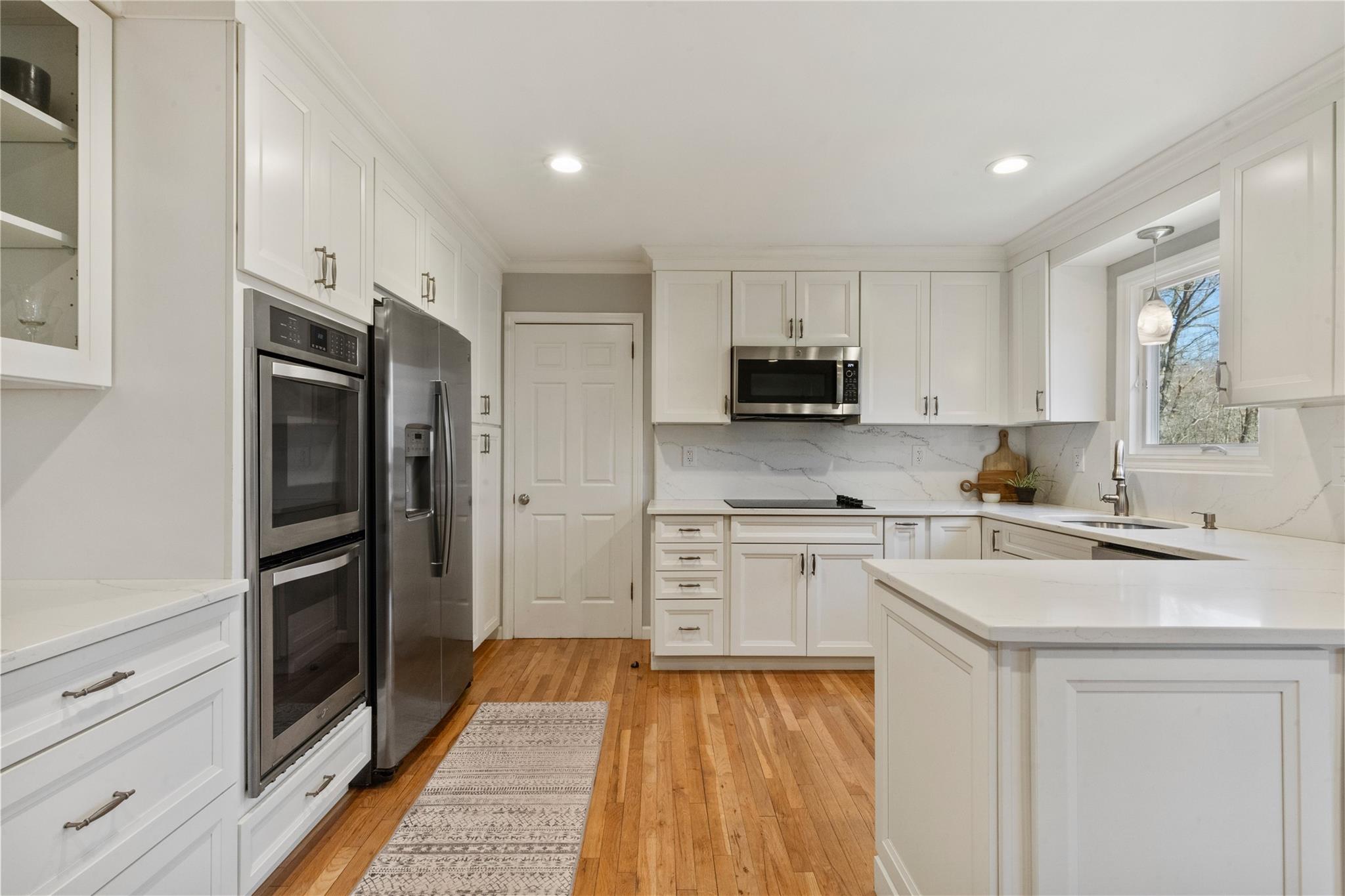 26 Tri Brook Drive, South Salem, New York image 7