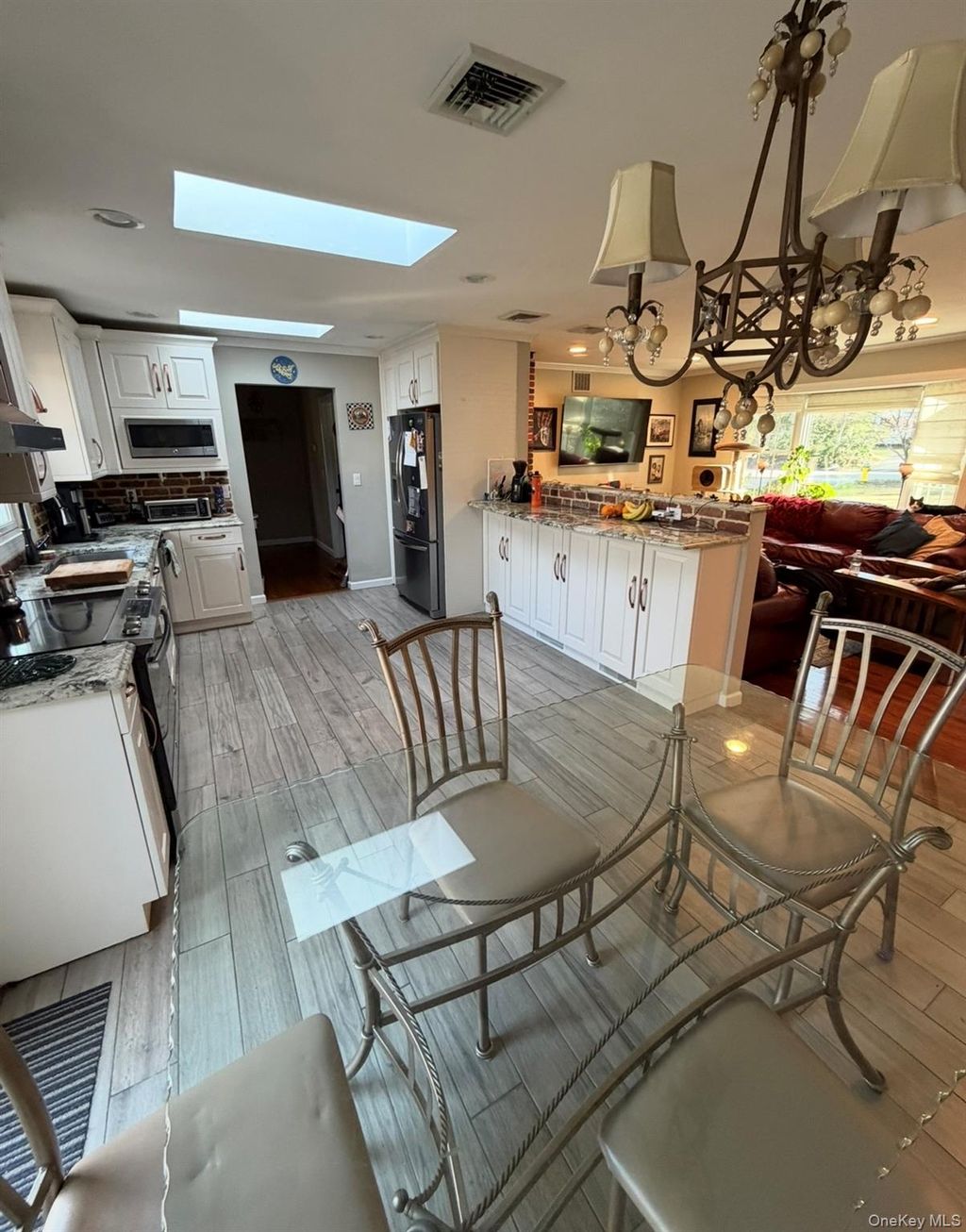 Photo of 19 New Mill Road, Smithtown, NY 11787 (MLS # 947583)