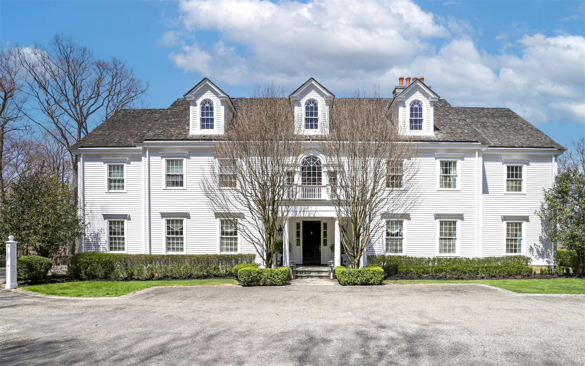 Rock Shelter Rd, Waccabuc, New York - 5 Bedrooms  
8 Bathrooms  
13 Rooms - 