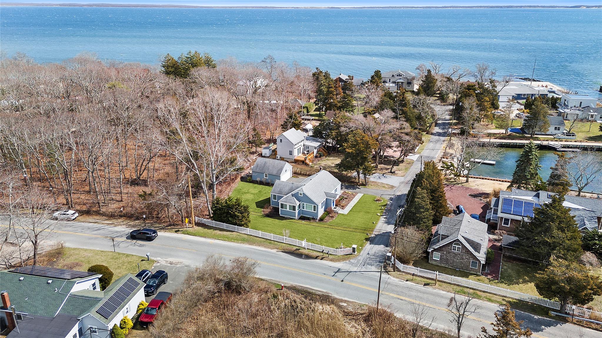 2360 Peconic Bay Boulevard, Laurel, New York image 30