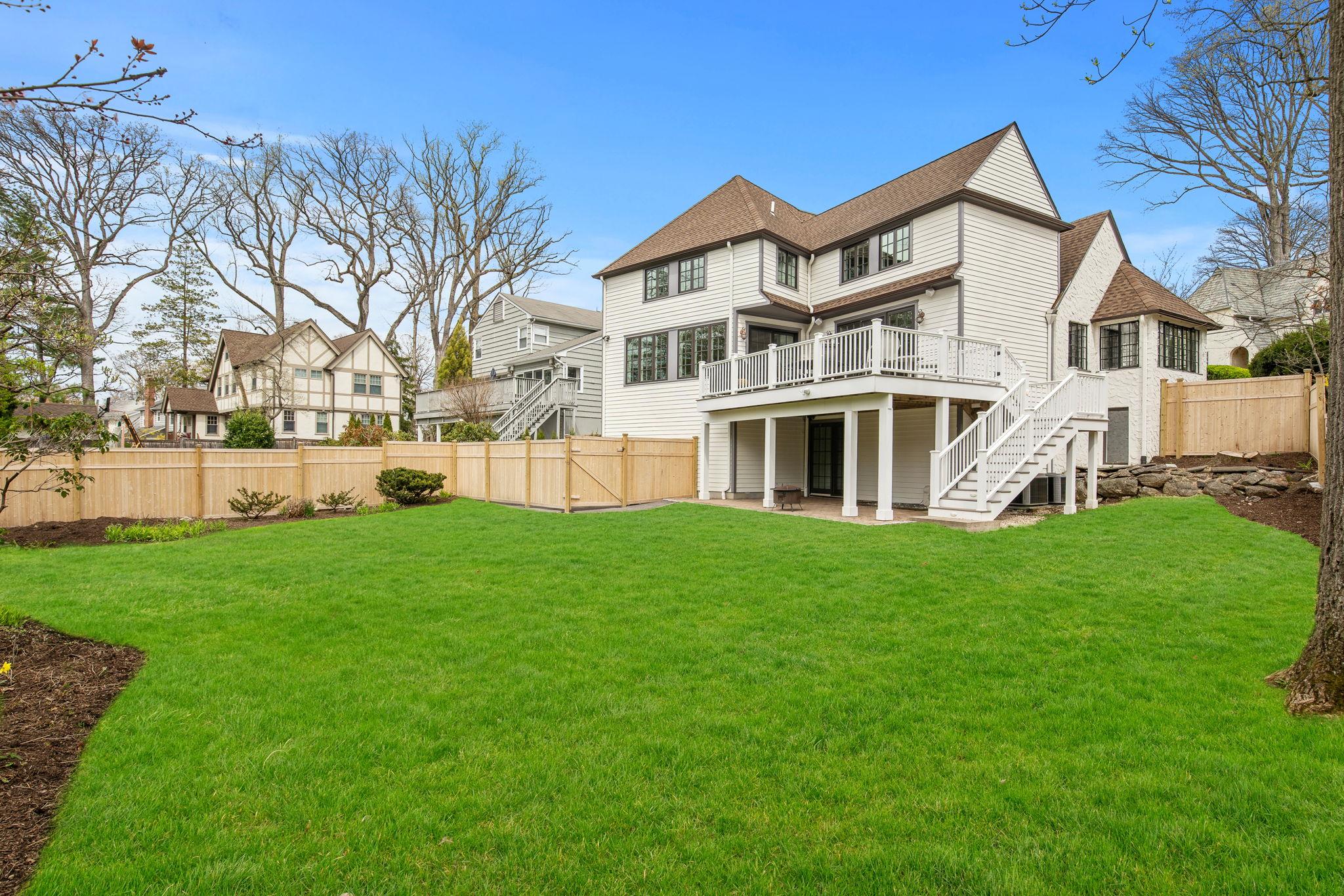 16 Maywood Road, New Rochelle, Florida image 32