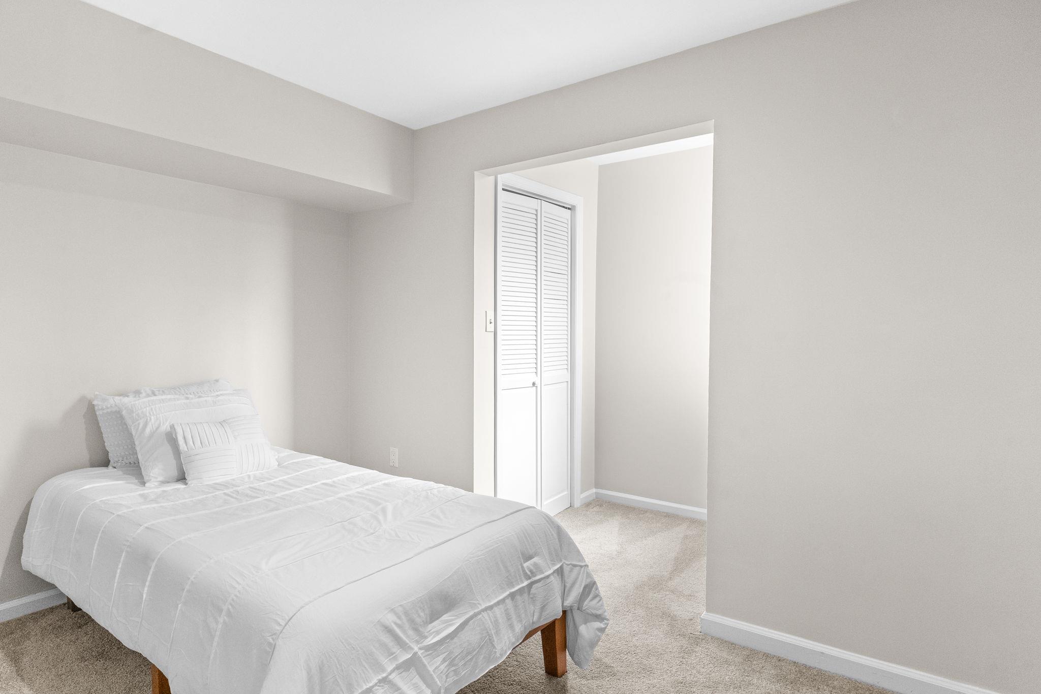 16 Maywood Road, New Rochelle, Florida image 28