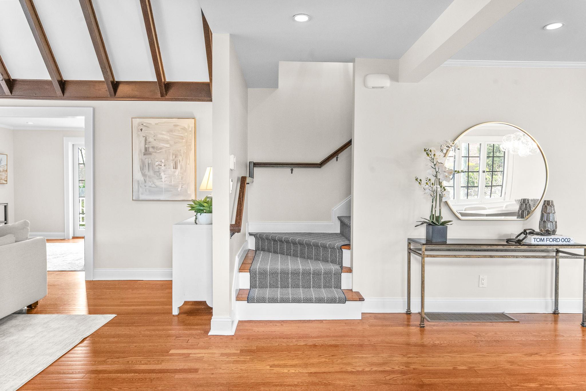 16 Maywood Road, New Rochelle, Florida image 3