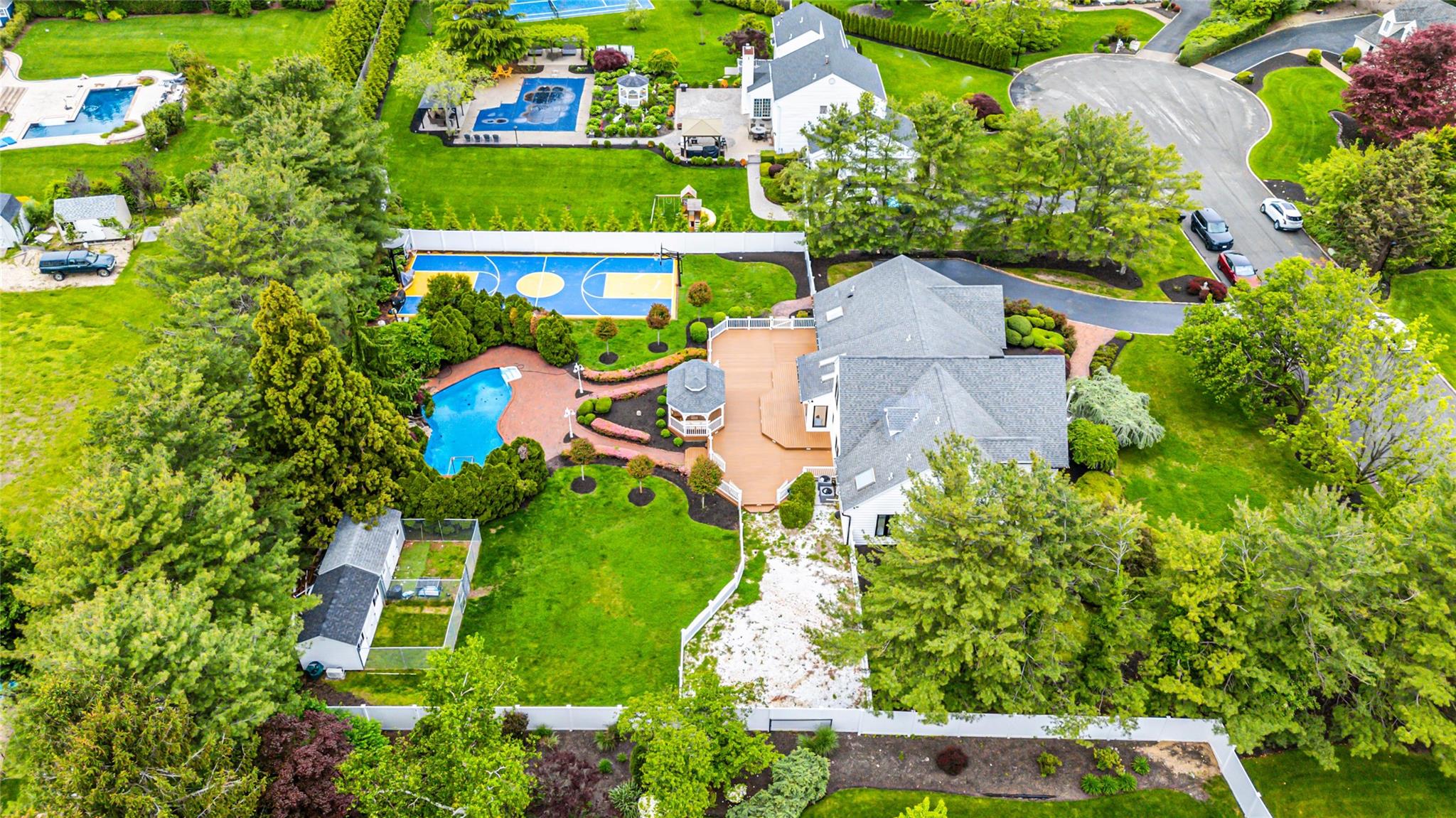 4 Miller Farms Court, Miller Place, New York image 34