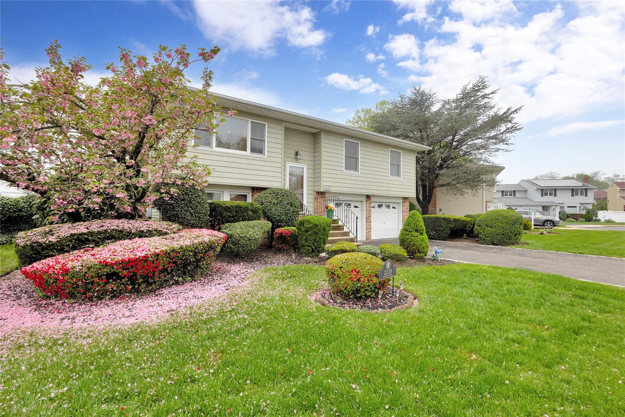2228 Stacey Court