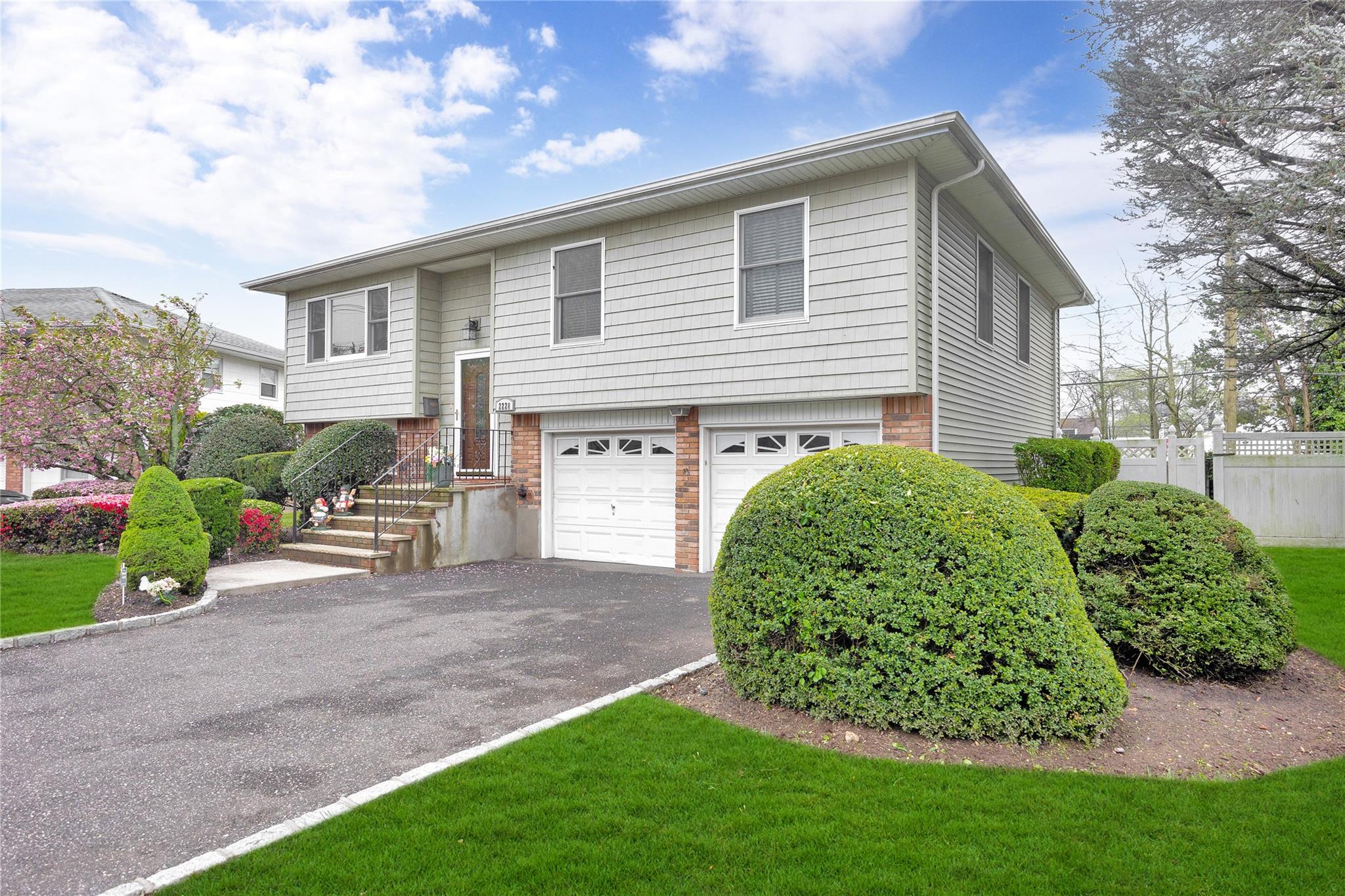 2228 Stacey Court