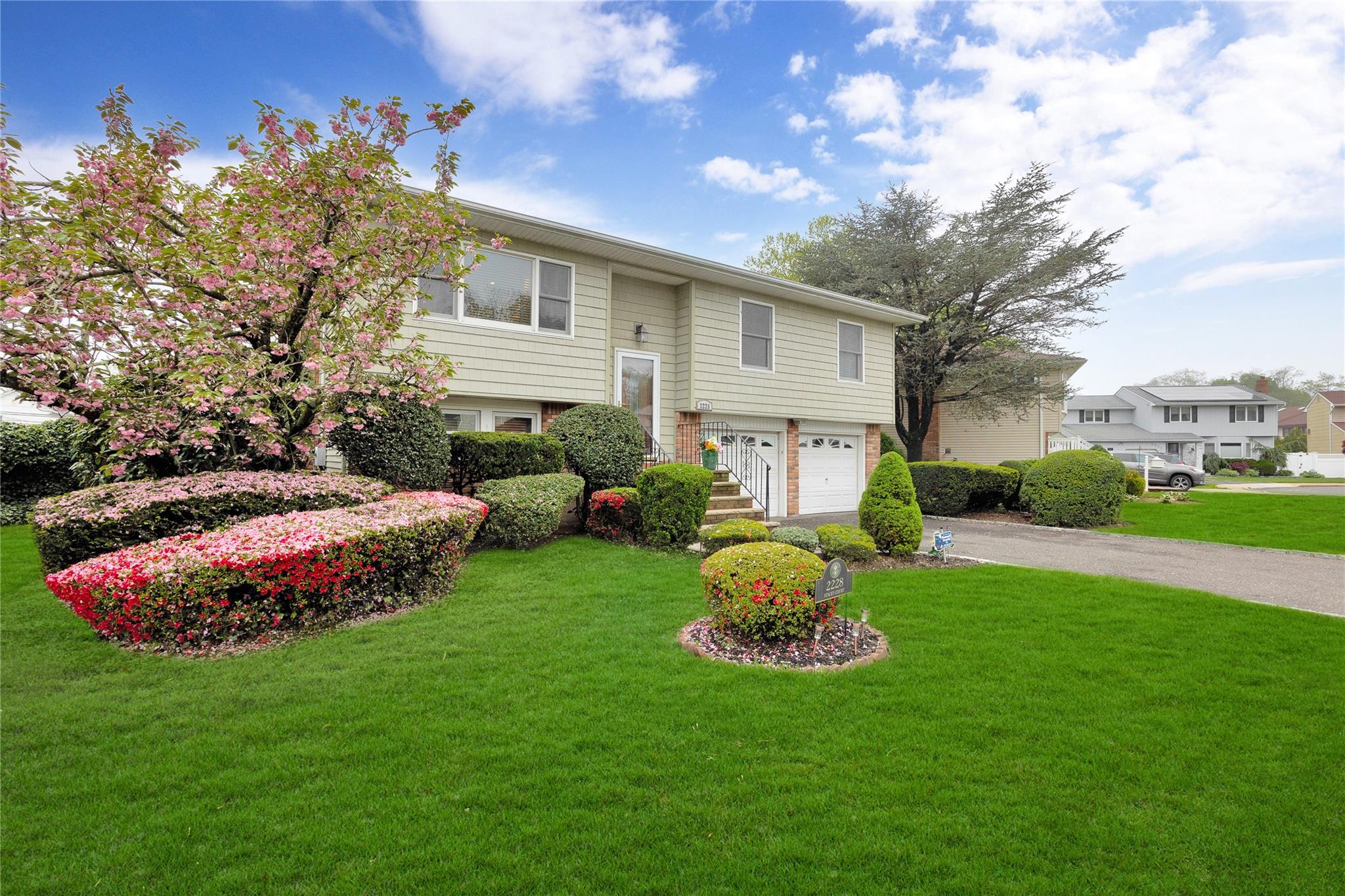 2228 Stacey Court