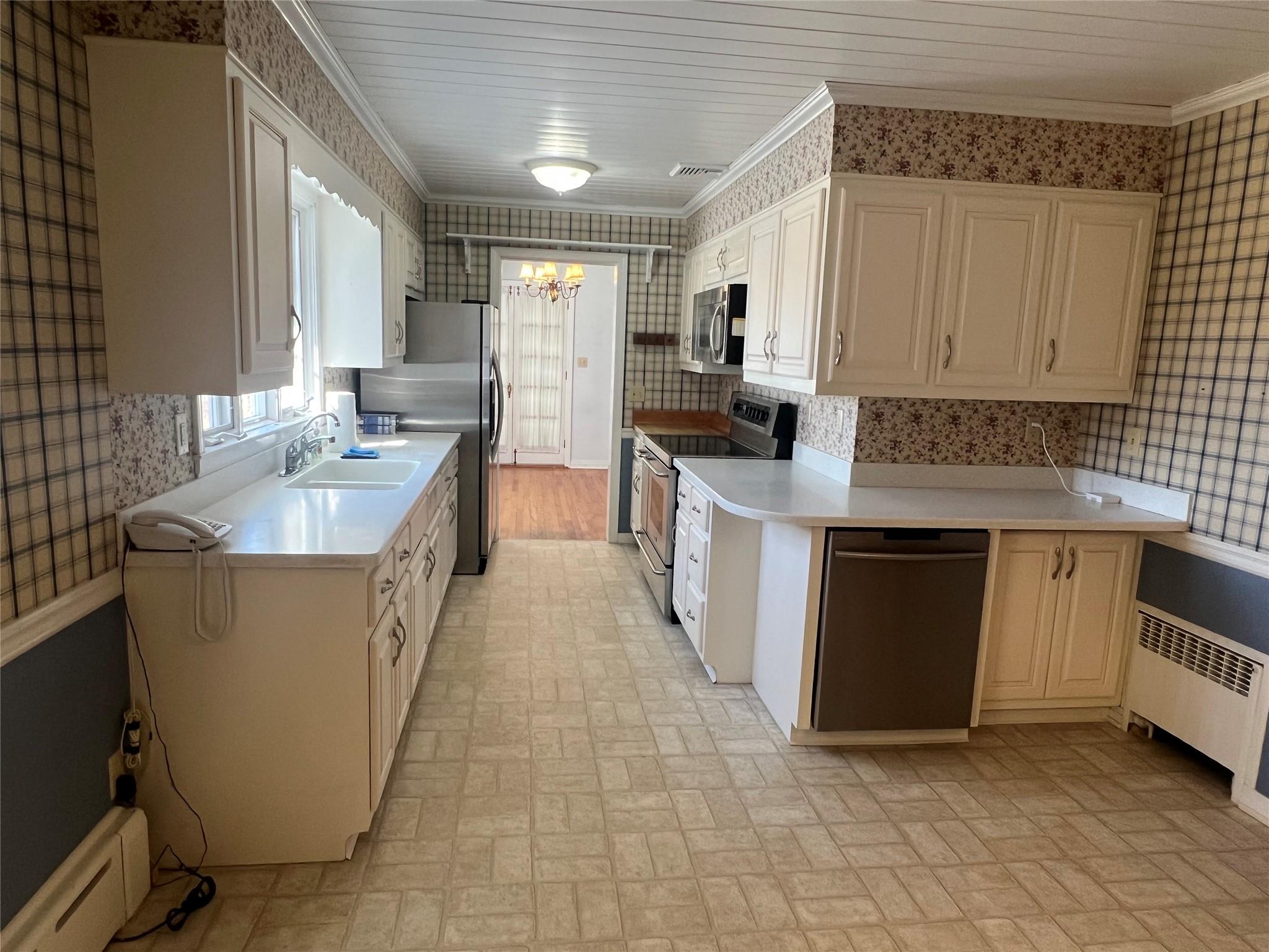 425 Chestnut Street, Hurley, New York image 12