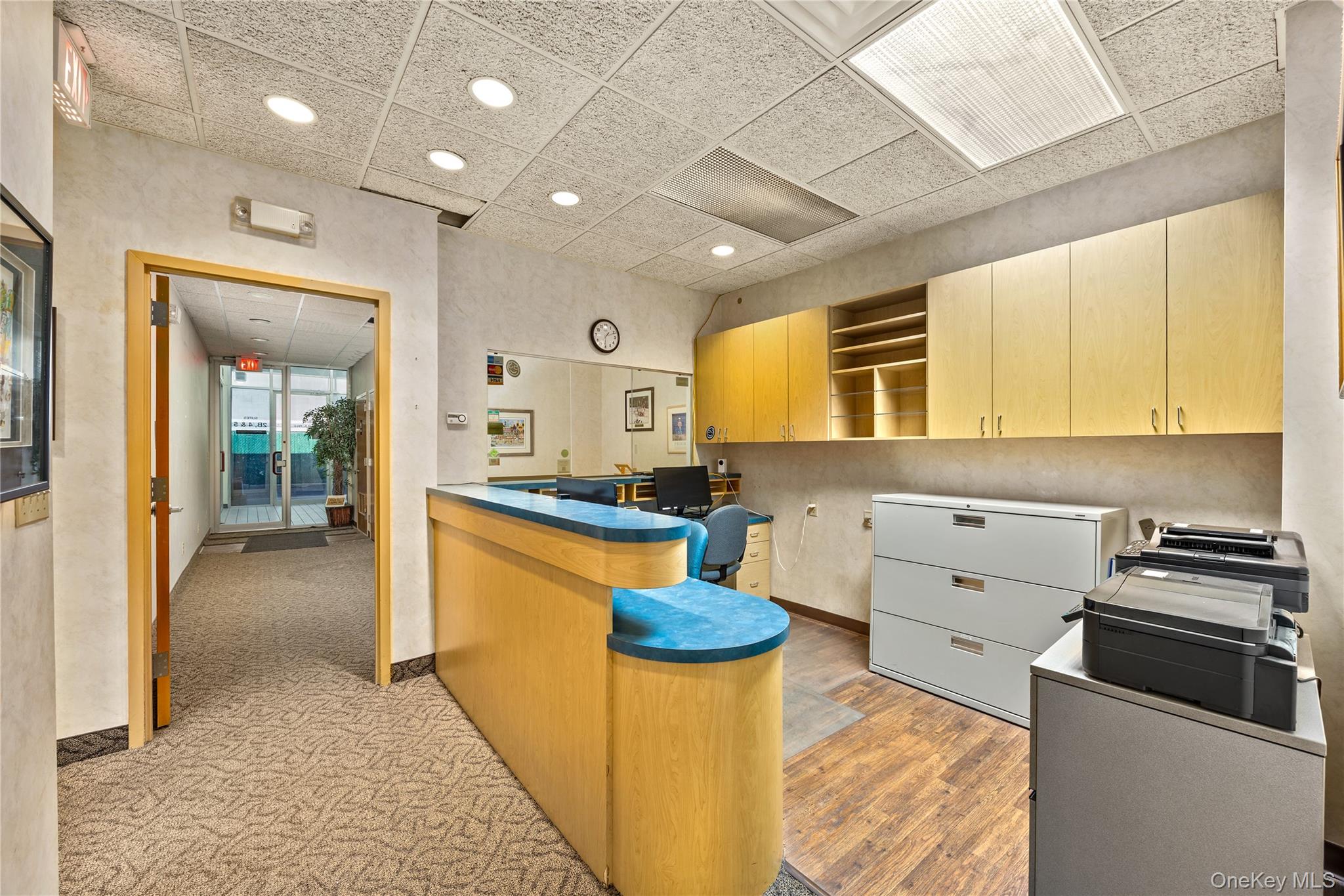 1171 Old Country Road 104