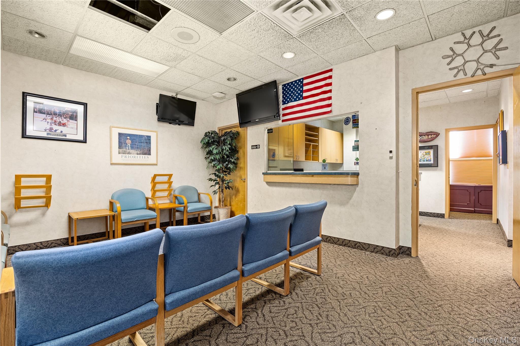 1171 Old Country Road 104