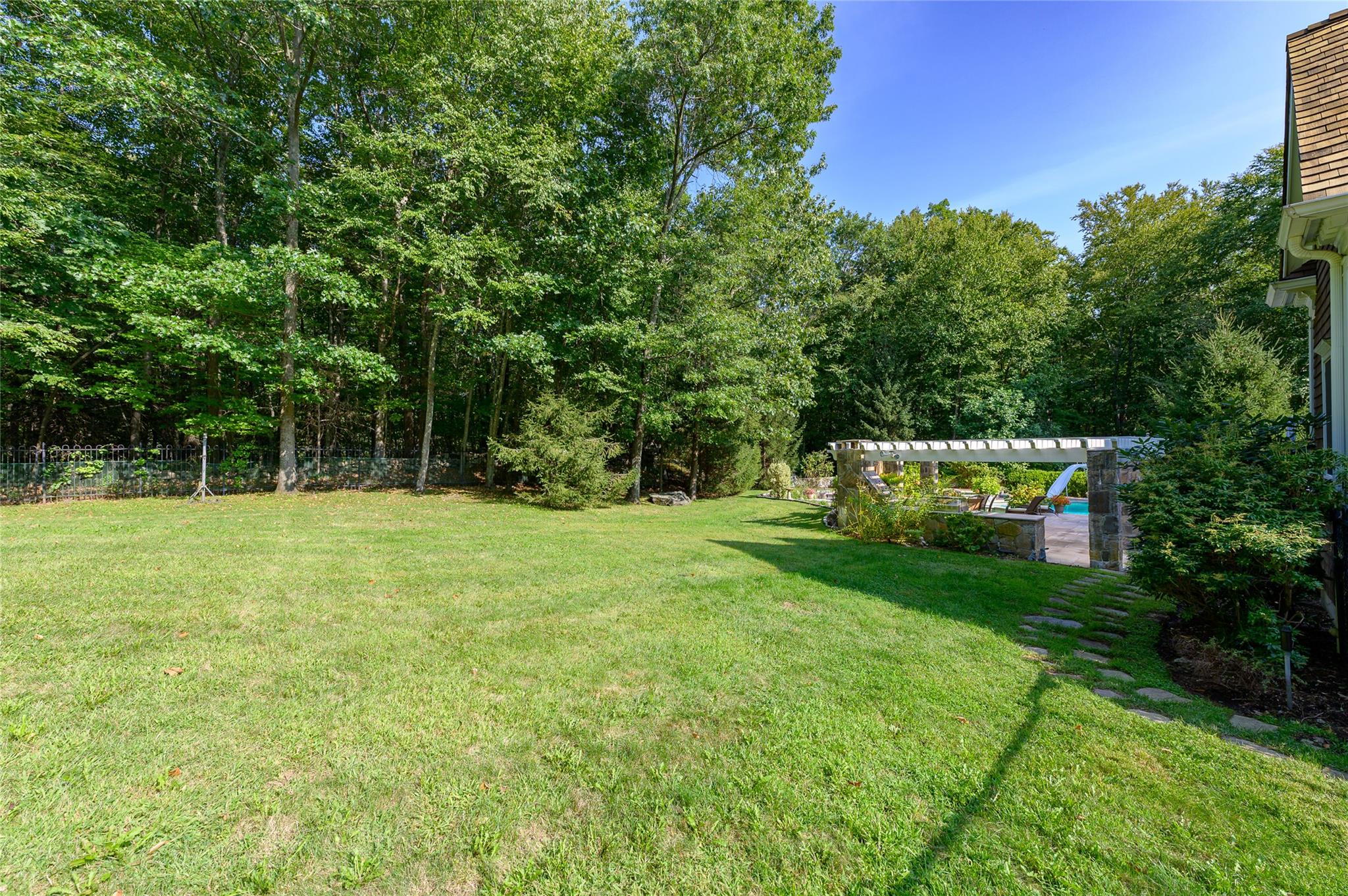 199 Upper Shad Road, Pound Ridge, Florida image 32
