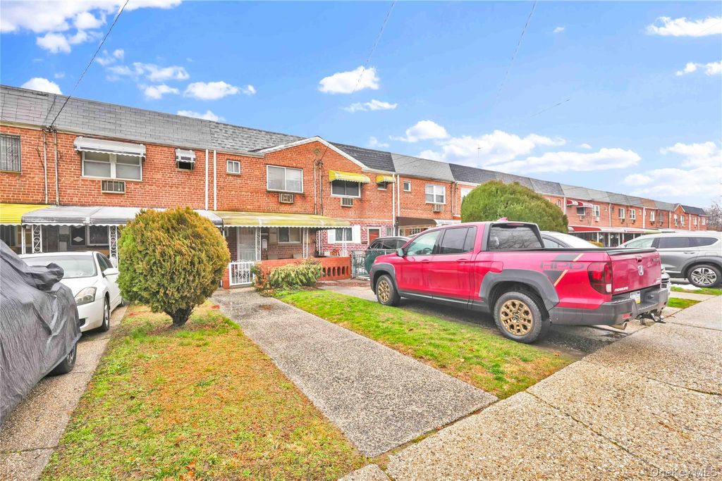 Photo of 989 Schenck Avenue, Brooklyn, NY 11207 (MLS # 945867)