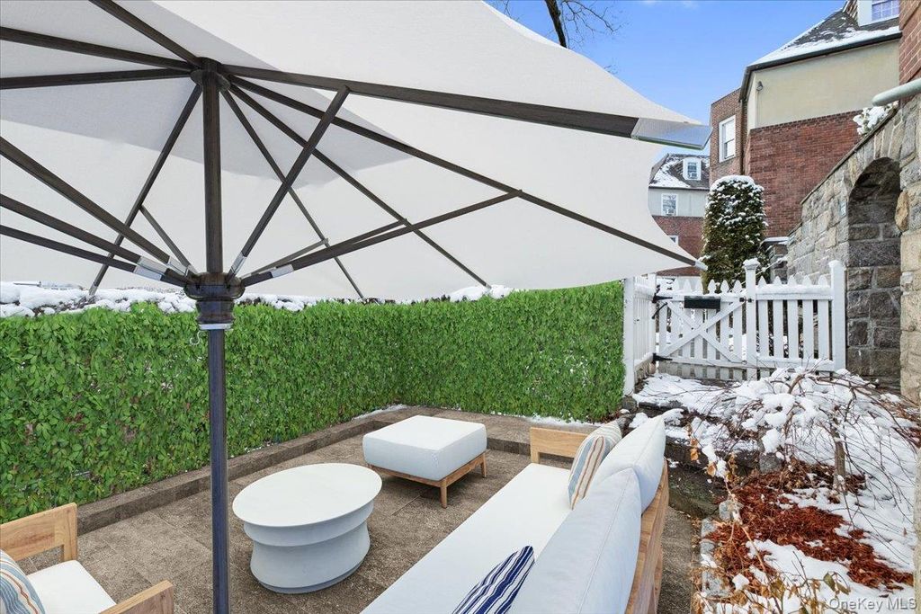 Photo of 5 Campus Place #TR, Scarsdale, NY 10583 (MLS # 953646)